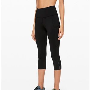 🍋Lululemon Fast and Free Crop II 19” Nulux🍋